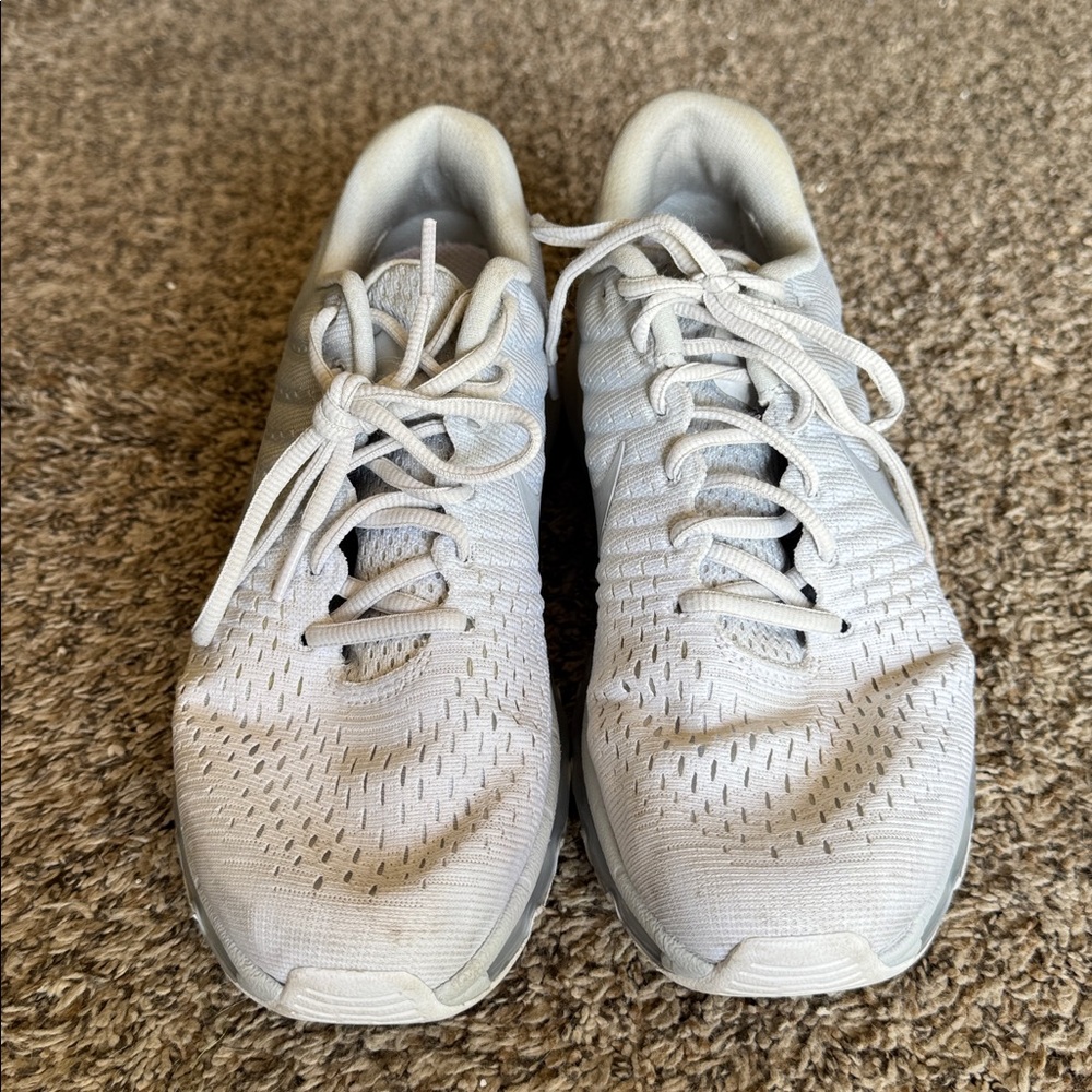 Nike Air Max Women’s 8 2017 Pure Platinum Grey Running Athletic Sneaker‎ Shoes - Picture 2 of 8